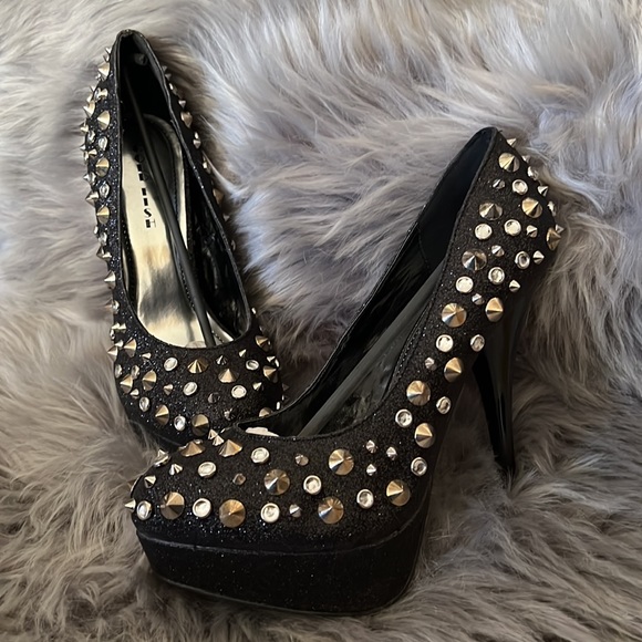 GOLDFISH Spiked and Studded Black Glitter Platform Heels size 9 - Picture 1 of 13